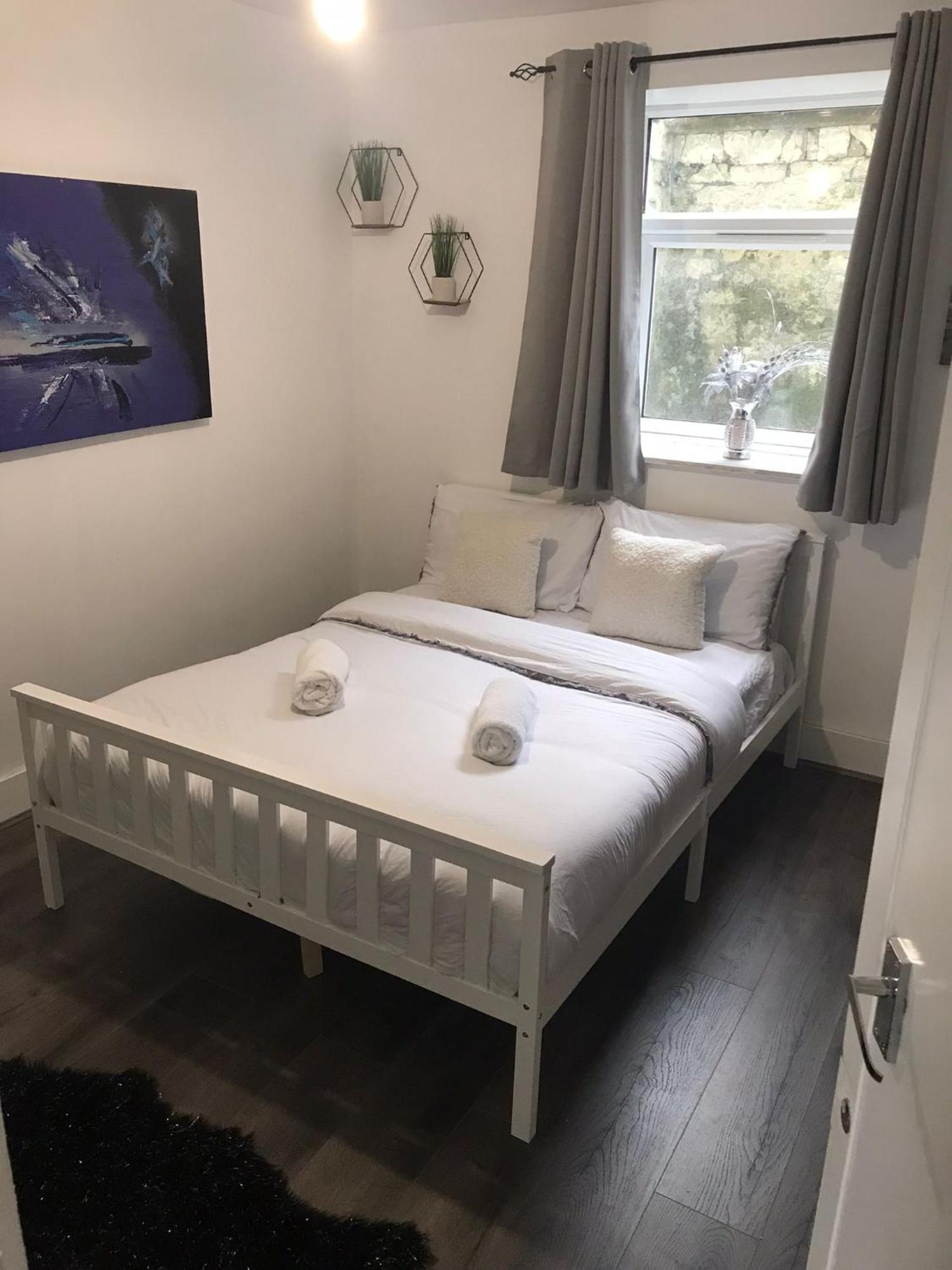 The Dover Rooms The Best And The Cheapest Rum bild