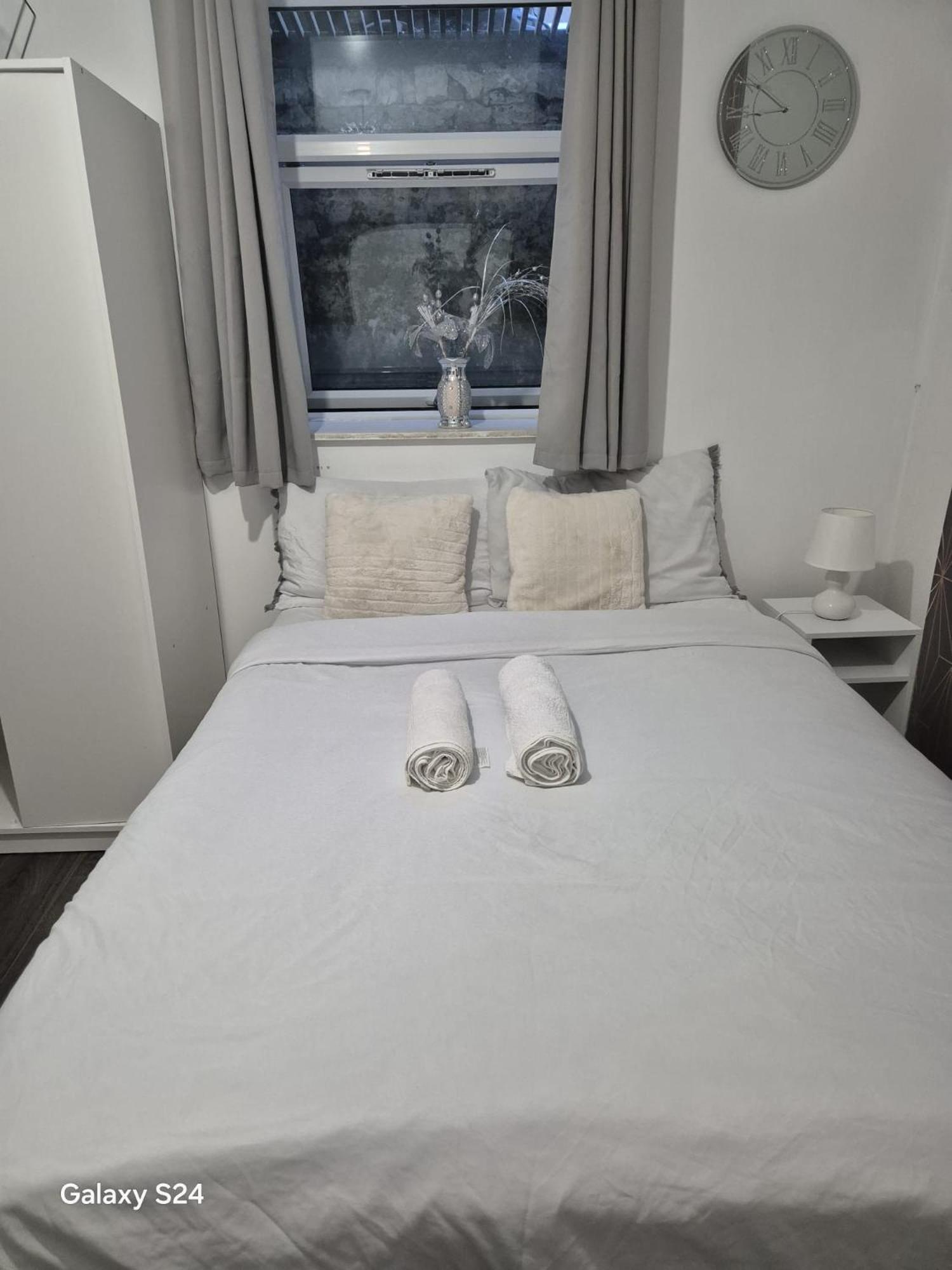 The Dover Rooms The Best And The Cheapest Rum bild